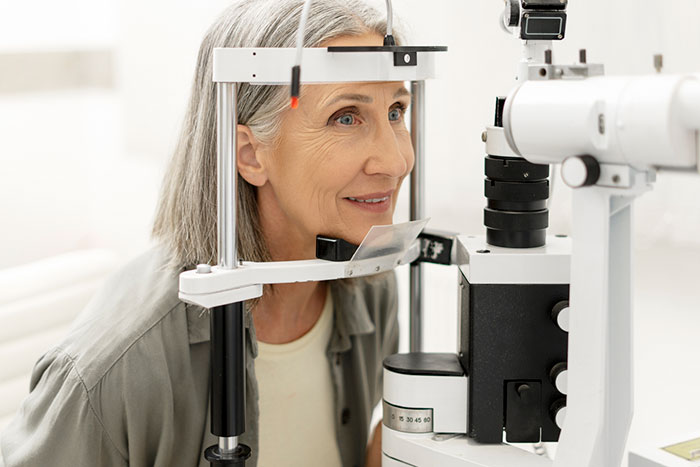 Eye Testing for Over 40s. What Changes You Should You Look Out For?
