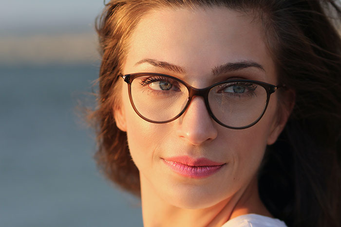 Finding the Right Brand of Designer Eyeglasses to Suit Your Style
